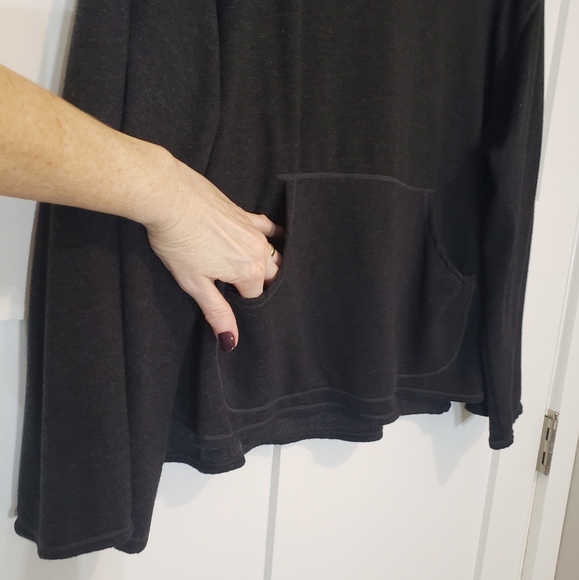 Max Studio Hoodie Shirt Size Medium Oversized Charcoal Gray Kangaroo Pocket - Picture 5 of 13